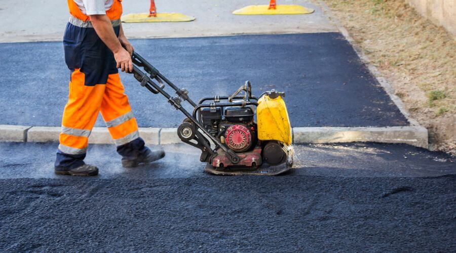 Professional gutter cleaning in Green Forest, AR